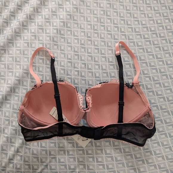 🆕Topshop Black & Pink Lace Bra - Picture 2 of 2